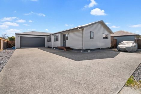 Photo of property in 18 Curtis Street, Stoke, Nelson, 7011