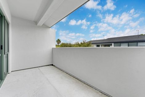 Photo of property in 12 Vitex Lane, Henderson, Auckland, 0612