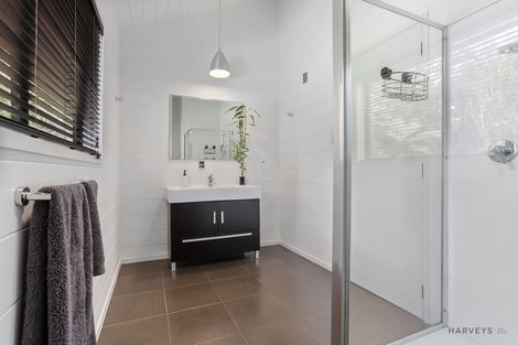 Photo of property in 12 Rimu Road, Oratia, Auckland, 0604