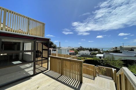 Photo of property in 32b Bayly Road, Moturoa, New Plymouth, 4310