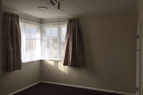 Photo of property in 7 Bartholomew Road, Levin, 5510