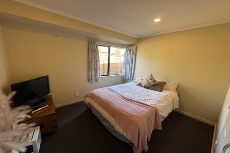 Photo of property in 6a Neeve Place, Taradale, Napier, 4112