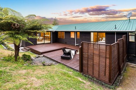 Photo of property in 8 Chardon Place, Henderson, Auckland, 0612