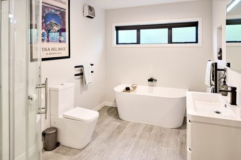 Photo of property in 154 Endeavour Drive, Whitby, Porirua, 5024