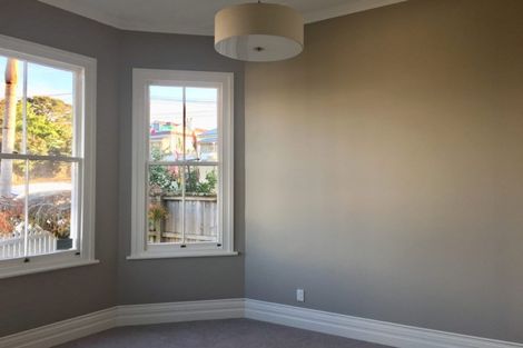 Photo of property in 1/2 Milton Road, Northcote Point, Auckland, 0627