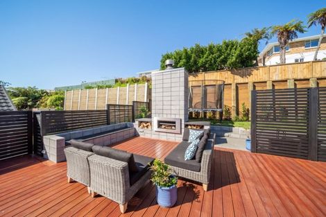 Photo of property in 19b Kenmore Street, Westown, New Plymouth, 4310