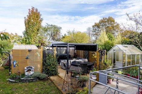 Photo of property in 290 Main South Road, Green Island, Dunedin, 9018