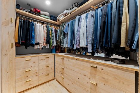 Photo of property in 236 Kiwitahi Road, Helensville, 0875