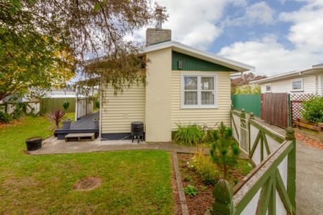 Photo of property in 3 Hunter Street, Milson, Palmerston North, 4414