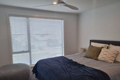 Photo of property in 5 Atutahi Lane, Papamoa Beach, Papamoa, 3118