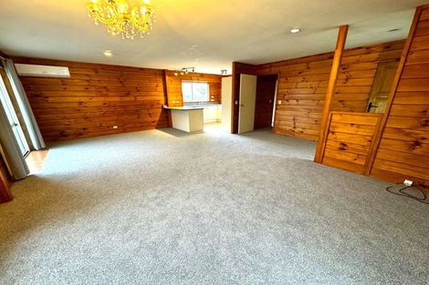 Photo of property in 1 Graham Collins Drive, Windsor Park, Auckland, 0632