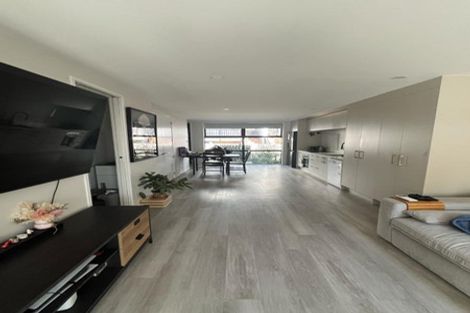 Photo of property in 7b Range View Road, Mount Albert, Auckland, 1025