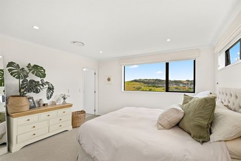 Photo of property in 77 Pinecrest Drive, Gulf Harbour, Whangaparaoa, 0930