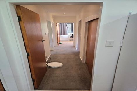 Photo of property in 24 Silverstream Road, Crofton Downs, Wellington, 6035