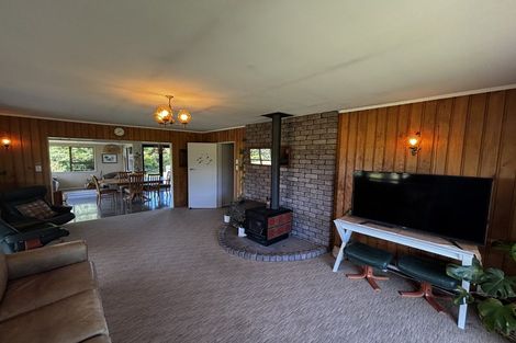 Photo of property in 653 Carrington Road, Hurworth, New Plymouth, 4371