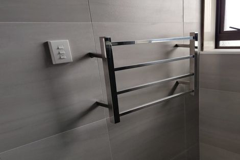 Photo of property in 4/9 Norman Spencer Drive, Papatoetoe, Auckland, 2104