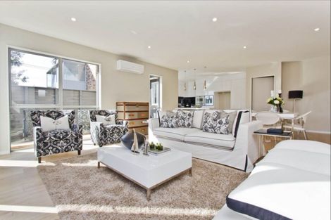 Photo of property in 479b Point Chevalier Road, Point Chevalier, Auckland, 1022