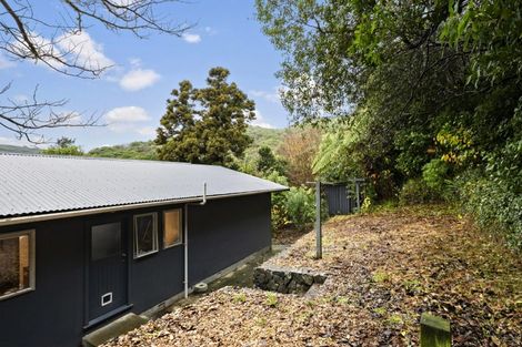 Photo of property in 6 Swadel Way, Karori, Wellington, 6012