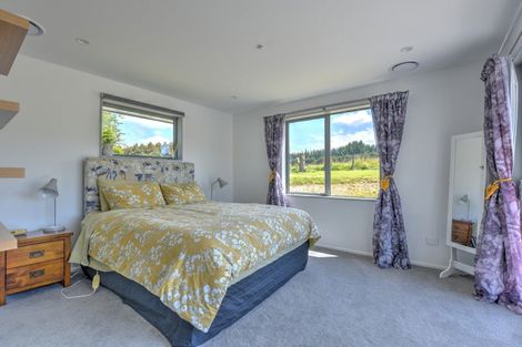 Photo of property in 51 Nicholson Road, Khandallah, Wellington, 6035