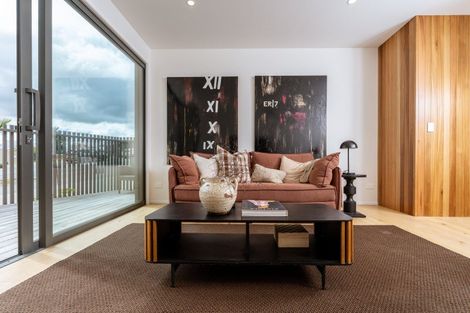Photo of property in Pekapeka Street, 3297