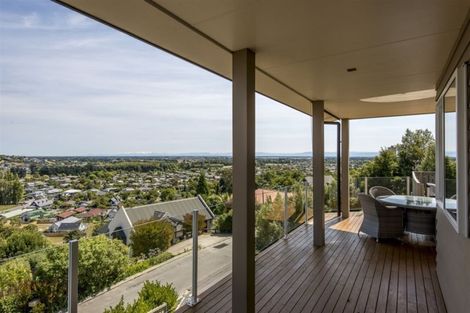 Photo of property in 11 Lucknow Place, Cashmere, Christchurch, 8022