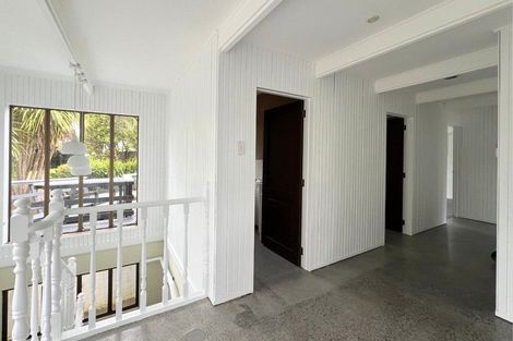 Photo of property in 1070 Scenic Drive North, Swanson, Auckland, 0816