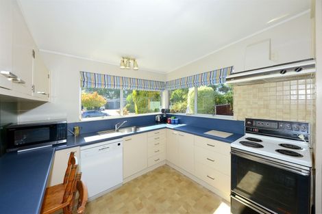 Photo of property in 15 Guinness Crescent, Ilam, Christchurch, 8041