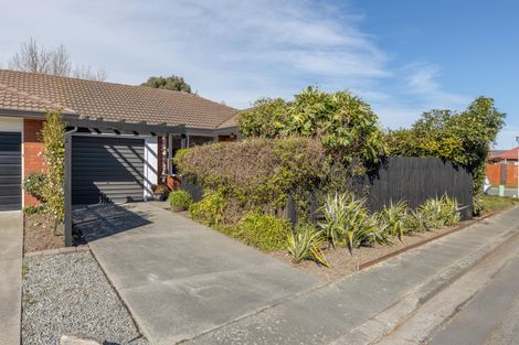 Photo of property in 1/25 Peebles Drive, Hei Hei, Christchurch, 8042