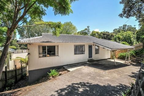 Photo of property in 1040 East Coast Road, Fairview Heights, Auckland, 0630
