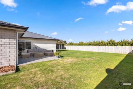 Photo of property in 12 Gardner Place, Otaki, 5512