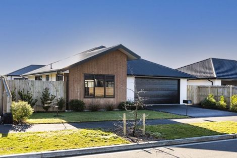 Photo of property in 27 Sarah Nicholls Street, Belfast, Christchurch, 8051