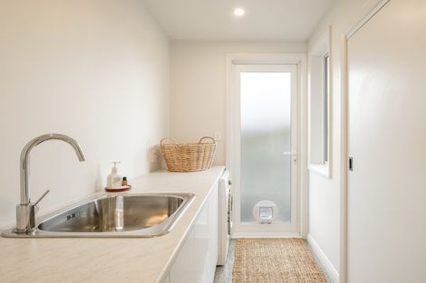 Photo of property in 58 Scarlys Way, Okitu, Gisborne, 4010