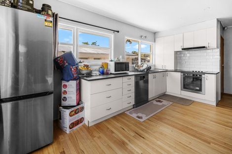 Photo of property in 15 Compton Street, Fenton Park, Rotorua, 3010