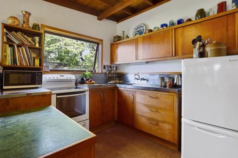 Photo of property in 37a Stanley Point Road, Stanley Point, Auckland, 0624