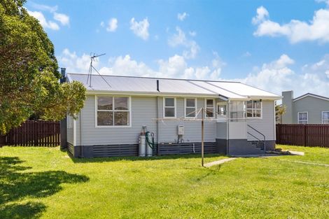 Photo of property in 31 Whanga Crescent, Titahi Bay, Porirua, 5022