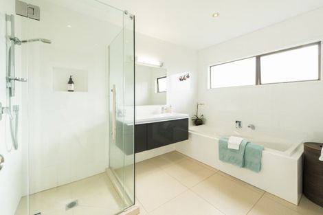 Photo of property in 39 Amante Crescent, Mairangi Bay, Auckland, 0630