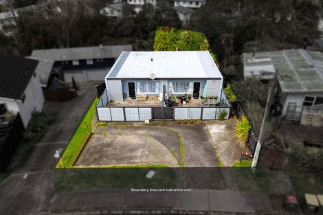 Photo of property in 44 Chippendale Crescent, Birkdale, Auckland, 0626