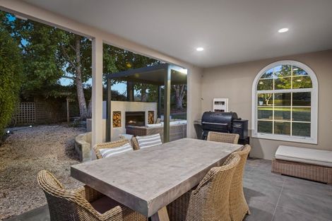 Photo of property in 45 Hardens Lane, Paremoremo, Auckland, 0632