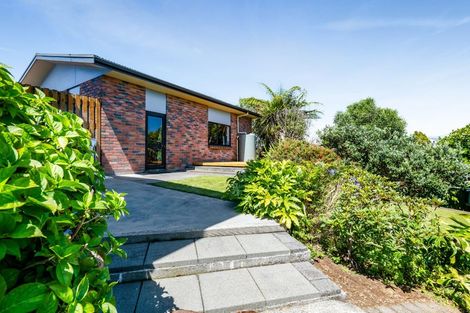 Photo of property in 138 Govett Avenue, Frankleigh Park, New Plymouth, 4310