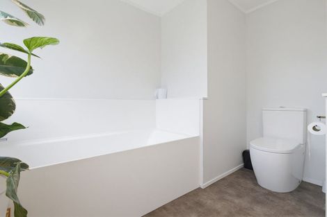 Photo of property in 13a Kaiwaka Road, Waiuku, 2123