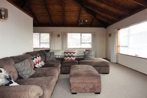 Photo of property in 34b Mark Edward Drive, Half Moon Bay, Auckland, 2012