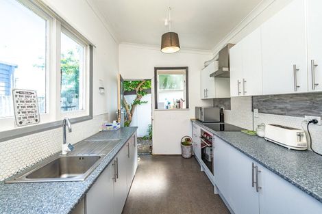 Photo of property in 44 Bignell Street, Gonville, Whanganui, 4501