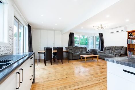 Photo of property in 4 Ponderosa Grove, Maoribank, Upper Hutt, 5018