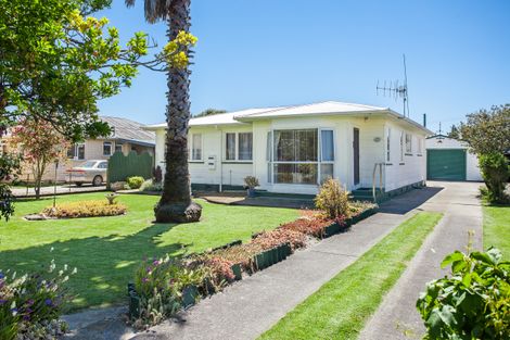 Photo of property in 15 Rimu Street, Edgecumbe, 3120