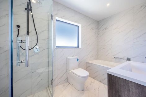 Photo of property in 50c Barbados Drive, Unsworth Heights, Auckland, 0632