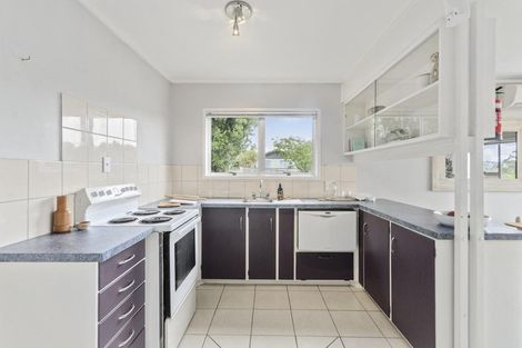 Photo of property in 1/42 Reynella Drive, Massey, Auckland, 0614