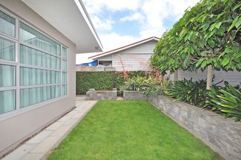 Photo of property in 8 Curzon Street, Onehunga, Auckland, 1061