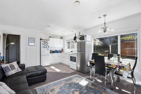 Photo of property in 13 Herea Avenue, Motuoapa, 3382