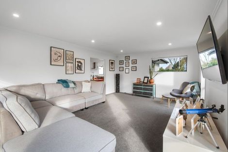 Photo of property in 1 Kingsdowne Drive, West Melton, 7618