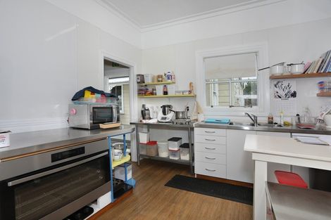 Photo of property in 89 Bridge Street, Bulls, 4818